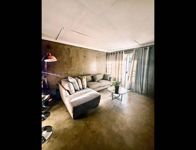 2 BEDROOM TOWNHOUSE FOR SALE IN JANSEN PARK